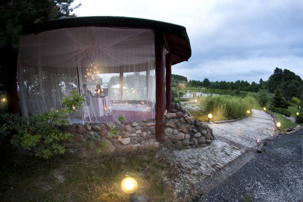 Dworek Helena Hotel Biała Podlaska Buitenkant foto